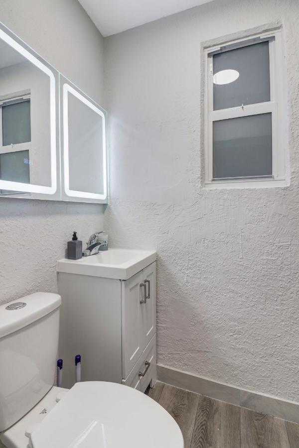 Spacious And Luxurious Home Centrally Located Between Miami And Ft. Lauderdale Miramar Bagian luar foto