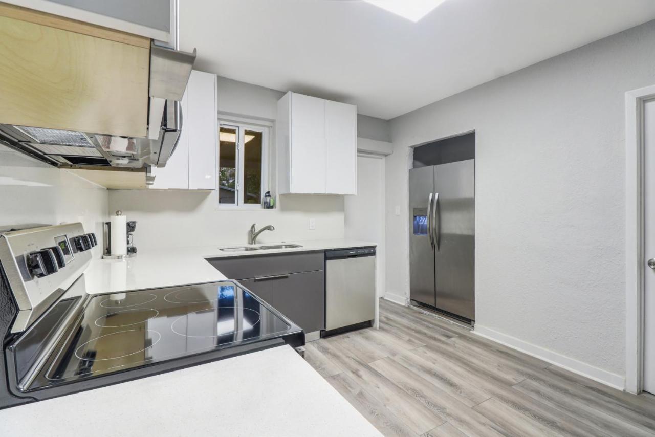 Spacious And Luxurious Home Centrally Located Between Miami And Ft. Lauderdale Miramar Bagian luar foto